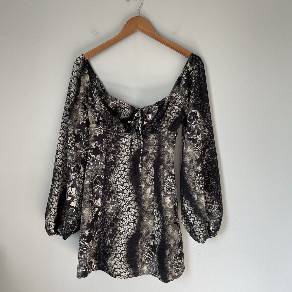 Urban Outfitters Vivienne Printed Long Sleeve Boho Mini Dress Black Size Small